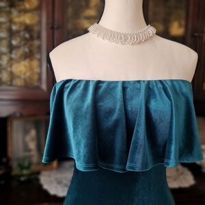 Green Velvet F21 Bodycon Dress with Off-Shoulder Ruffle Top size Small